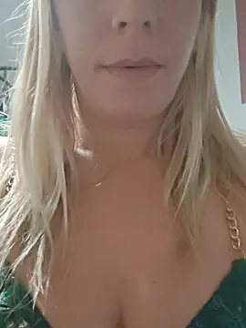 SweetyNinaOff1 online show from October 15, 12:22 am