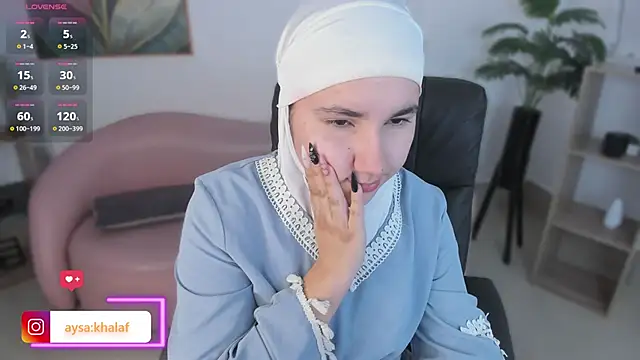 Snapshot of Ayha_khalaf chatting on October 26, 1:22 am Ayha khalaf online show from October 26, 1:22 am