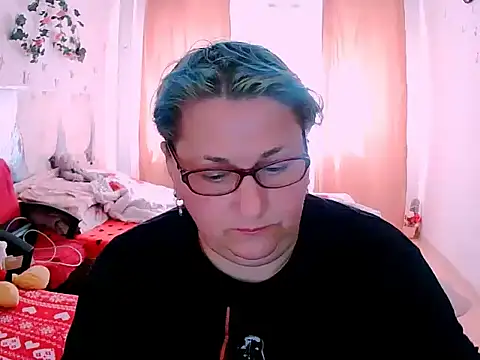 mayamayx online show from May 8, 8:08 am