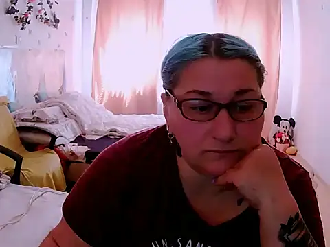 mayamayx online show from May 19, 8:31 am