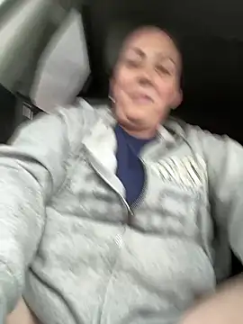 Snapshot of Dadbod4you chatting on November 29, 10:13 pm Dadbod4you online show from November 29, 10:13 pm