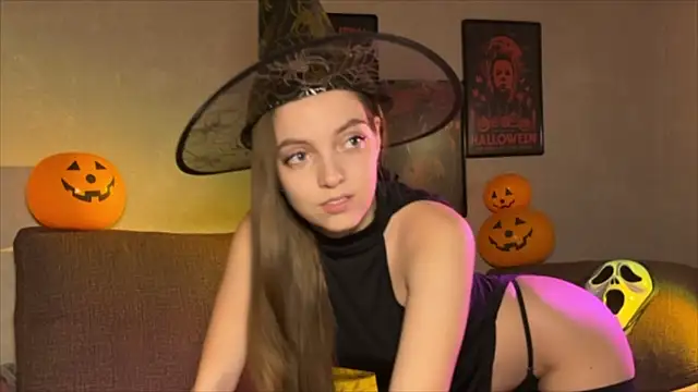 annylovely online show from October 30, 5:02 pm