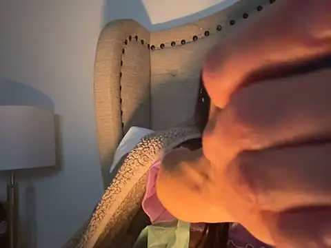 Snapshot of geld_88 chatting on October 6, 9:40 am geld 88 online show from October 6, 9:40 am