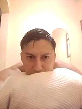 LuisMex1998 online show from April 11, 2:16 am