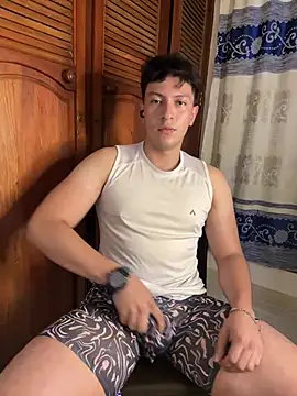 Snapshot of Amon__ashford chatting on February 25, 12:14 am Amon ashford online show from February 25, 12:14 am