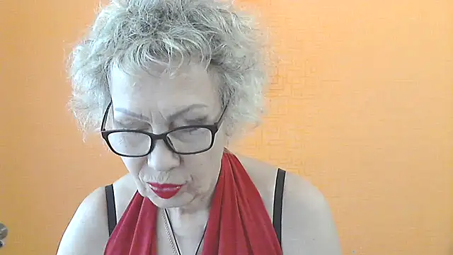 Snapshot of NessyJenixs chatting on June 18, 7:30 am NessyJenixs online show from June 18, 7:30 am