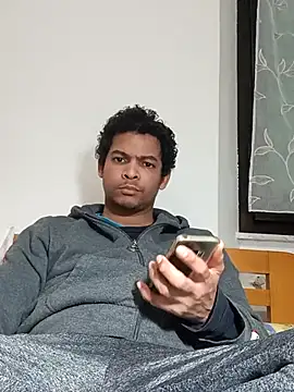 Snapshot of cingonduro chatting on February 14, 5:53 pm cingonduro online show from February 14, 5:53 pm