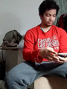 Snapshot of cingonduro chatting on March 6, 7:10 pm cingonduro online show from March 6, 7:10 pm