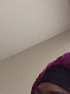 Snapshot of theprettysoles chatting on August 1, 2:38 pm theprettysoles online show from August 1, 2:38 pm