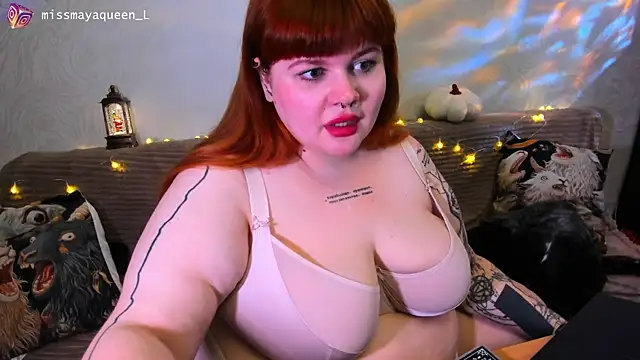 Snapshot of missmayaqueen chatting on November 24, 10:59 am missmayaqueen online show from November 24, 10:59 am