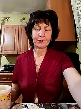 Laura Kiss online show from March 1, 4:11 pm