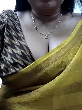 Queenflowerr online show from January 23, 4:52 am