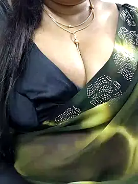 Queenflowerr online show from January 24, 8:54 pm