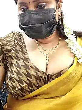 Queenflowerr online show from January 26, 6:48 pm