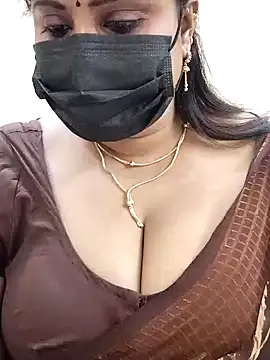 Queenflowerr online show from January 27, 2:02 pm