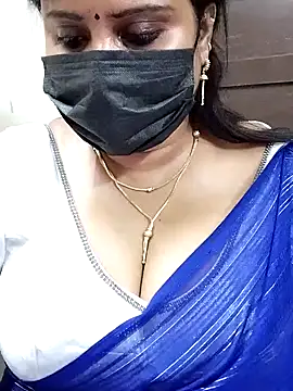 Queenflowerr online show from January 29, 11:51 am