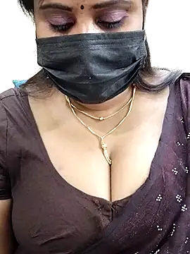 Queenflowerr online show from February 15, 6:12 pm