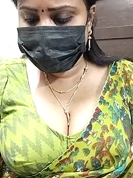 Queenflowerr online show from February 21, 1:55 pm