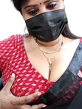 Queenflowerr online show from March 6, 2:30 am