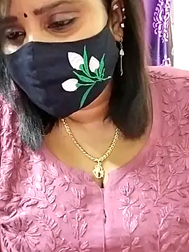 Queenflowerr online show from September 26, 6:34 pm