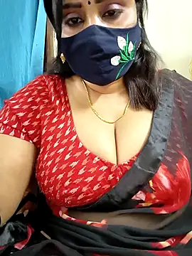 Queenflowerr online show from February 28, 7:48 pm