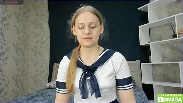 Snapshot of onelovelyalice chatting on January 28, 4:52 pm onelovelyalice online show from January 28, 4:52 pm