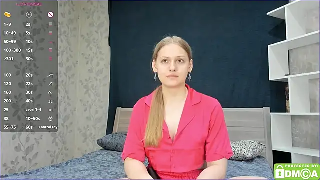 Snapshot of onelovelyalice chatting on February 1, 2:34 pm onelovelyalice online show from February 1, 2:34 pm