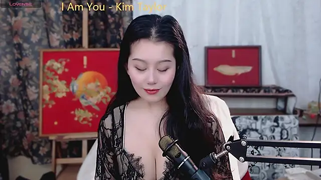 cat-lady-6688 online show from February 9, 1:25 pm