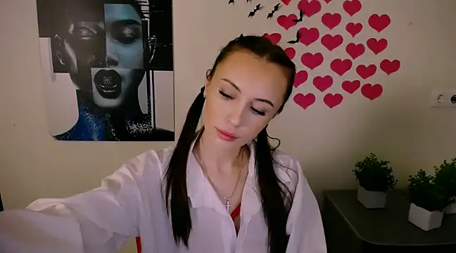 Snapshot of Nikonara_Love chatting on January 23, 3:54 pm Nikonara Love online show from January 23, 3:54 pm