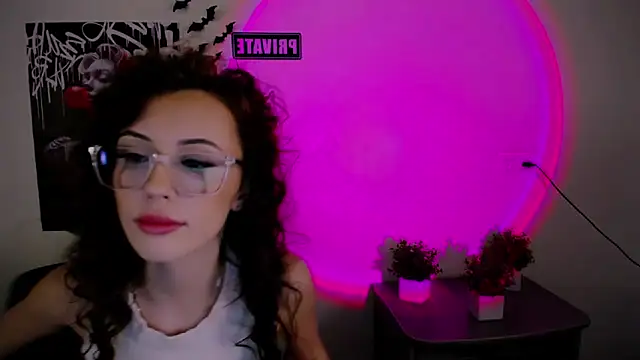 Snapshot of Nikonara_Love chatting on March 1, 3:38 pm Nikonara Love online show from March 1, 3:38 pm