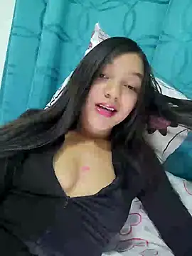 Snapshot of Briannasweeth17 chatting on February 1, 4:46 am Briannasweeth17 online show from February 1, 4:46 am