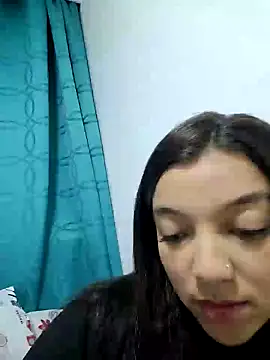 Snapshot of Briannasweeth17 chatting on February 8, 2:04 am Briannasweeth17 online show from February 8, 2:04 am