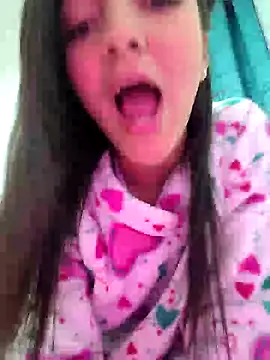 Snapshot of Briannasweeth17 chatting on February 10, 4:08 am Briannasweeth17 online show from February 10, 4:08 am