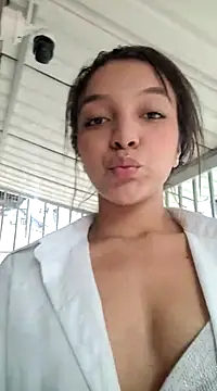 Snapshot of Briannasweeth17 chatting on March 9, 9:46 pm Briannasweeth17 online show from March 9, 9:46 pm