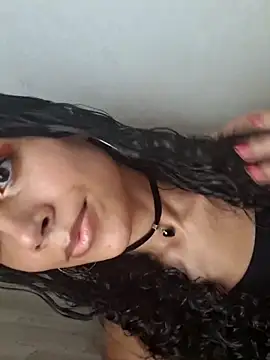 Snapshot of novinhatransexy chatting on February 5, 4:03 pm novinhatransexy online show from February 5, 4:03 pm