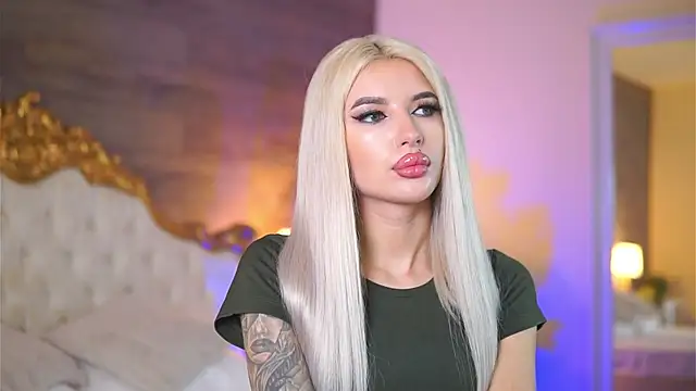 Snapshot of Juicy_Jessye chatting on March 2, 7:45 pm Juicy Jessye online show from March 2, 7:45 pm