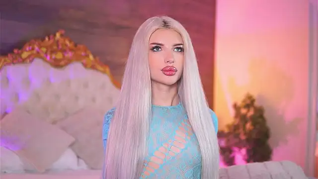 Snapshot of Juicy_Jessye chatting on March 14, 7:55 pm Juicy Jessye online show from March 14, 7:55 pm