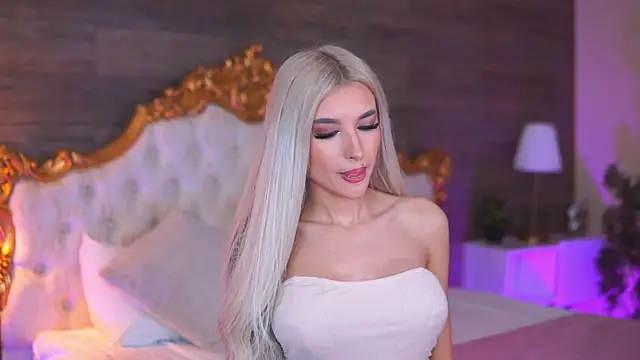 Snapshot of Juicy_Jessye chatting on November 13, 8:52 pm Juicy Jessye online show from November 13, 8:52 pm