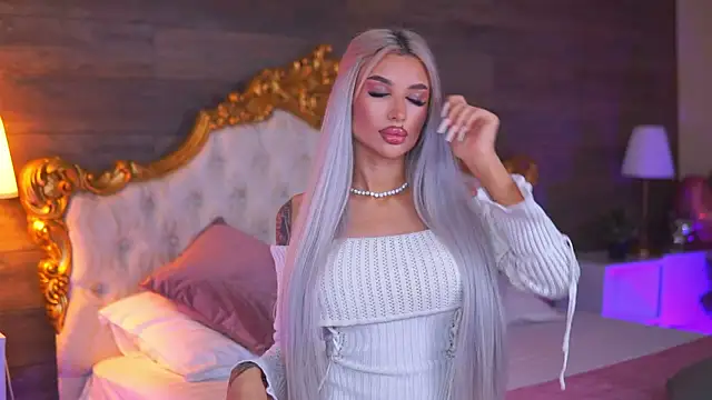 Juicy Jessye online show from April 8, 7:47 pm