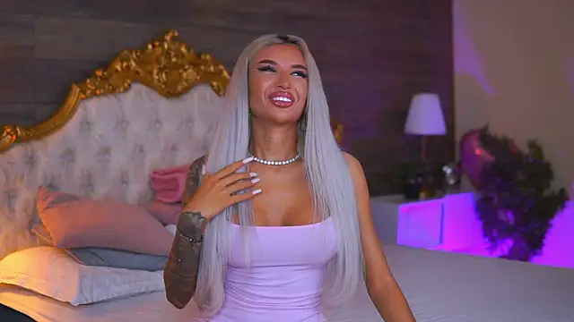 Juicy Jessye online show from June 2, 7:49 pm