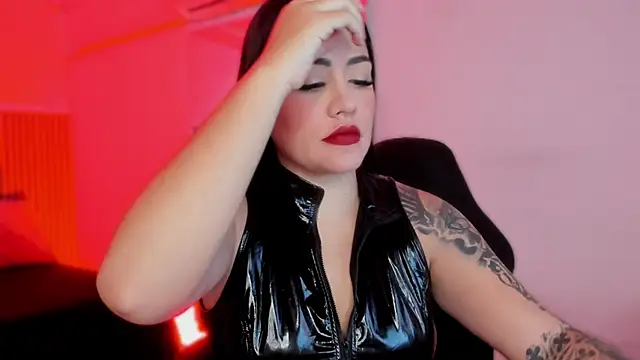 bonnieAn online show from April 7, 11:32 am