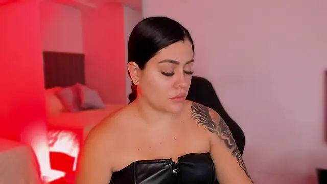 bonnieAn online show from April 11, 11:14 am