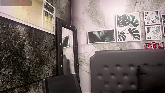 Frank Millers online show from February 21, 3:54 pm