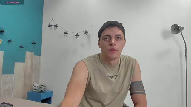 Frank Millers online show from October 16, 8:10 pm