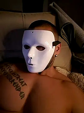 badbrown online show from November 20, 3:18 am