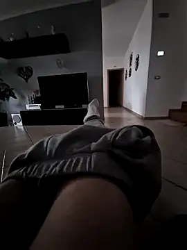 Snapshot of Velly82 chatting on March 23, 4:22 pm Velly82 online show from March 23, 4:22 pm