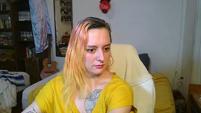 Evelan420 online show from November 5, 7:25 pm