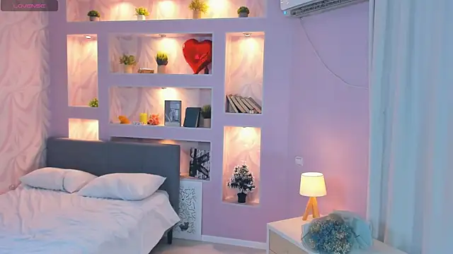 FloraDobb online show from November 5, 7:08 am