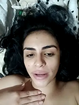 Snapshot of perolaa8 chatting on February 16, 5:15 pm perolaa8 online show from February 16, 5:15 pm