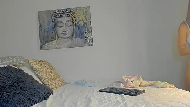 Melina Cooper  online show from March 3, 3:20 pm